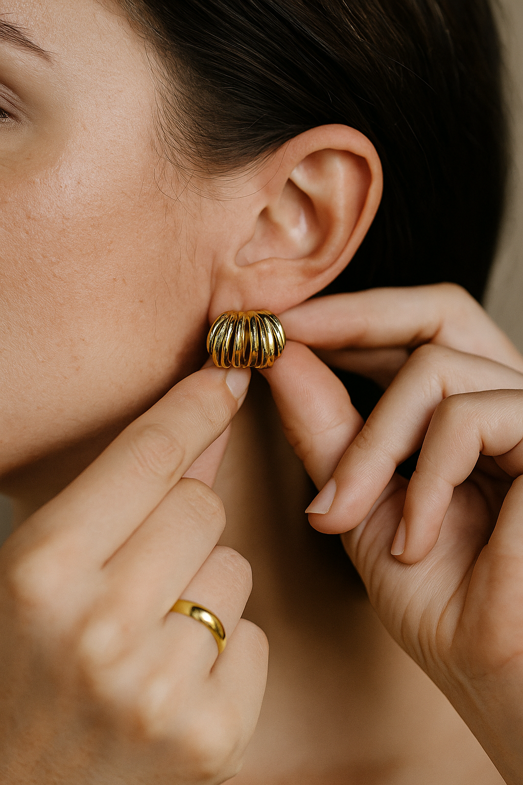 Layered Gleam Earring