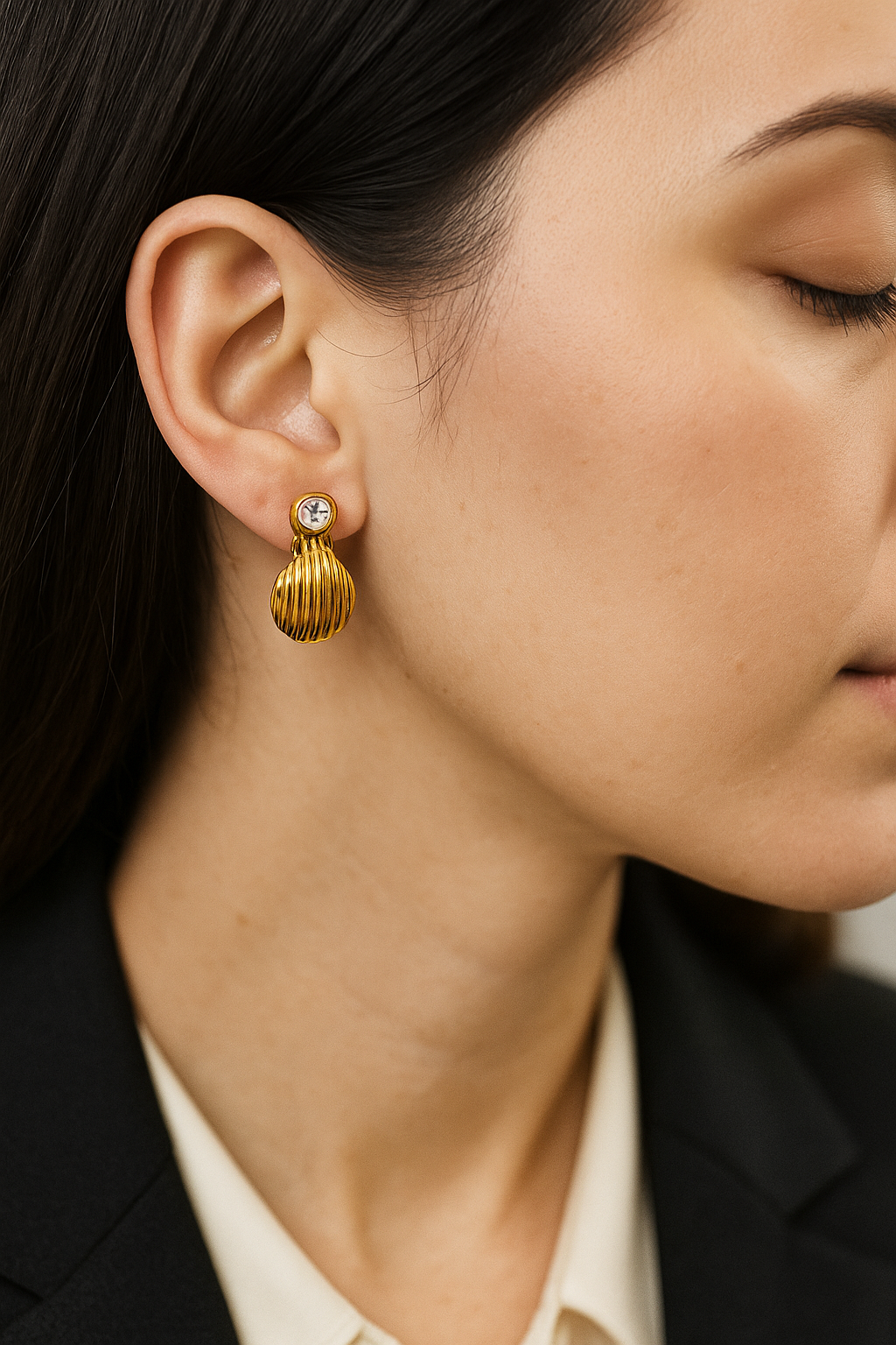 Elegant Golden Earring