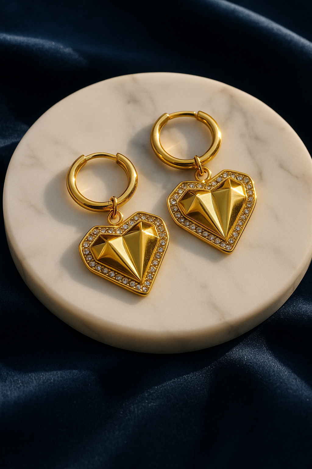 Golden Heart Affection Earring