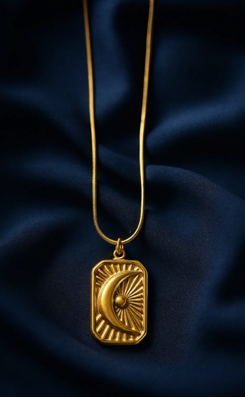 Golden Moonlight Frame Necklace