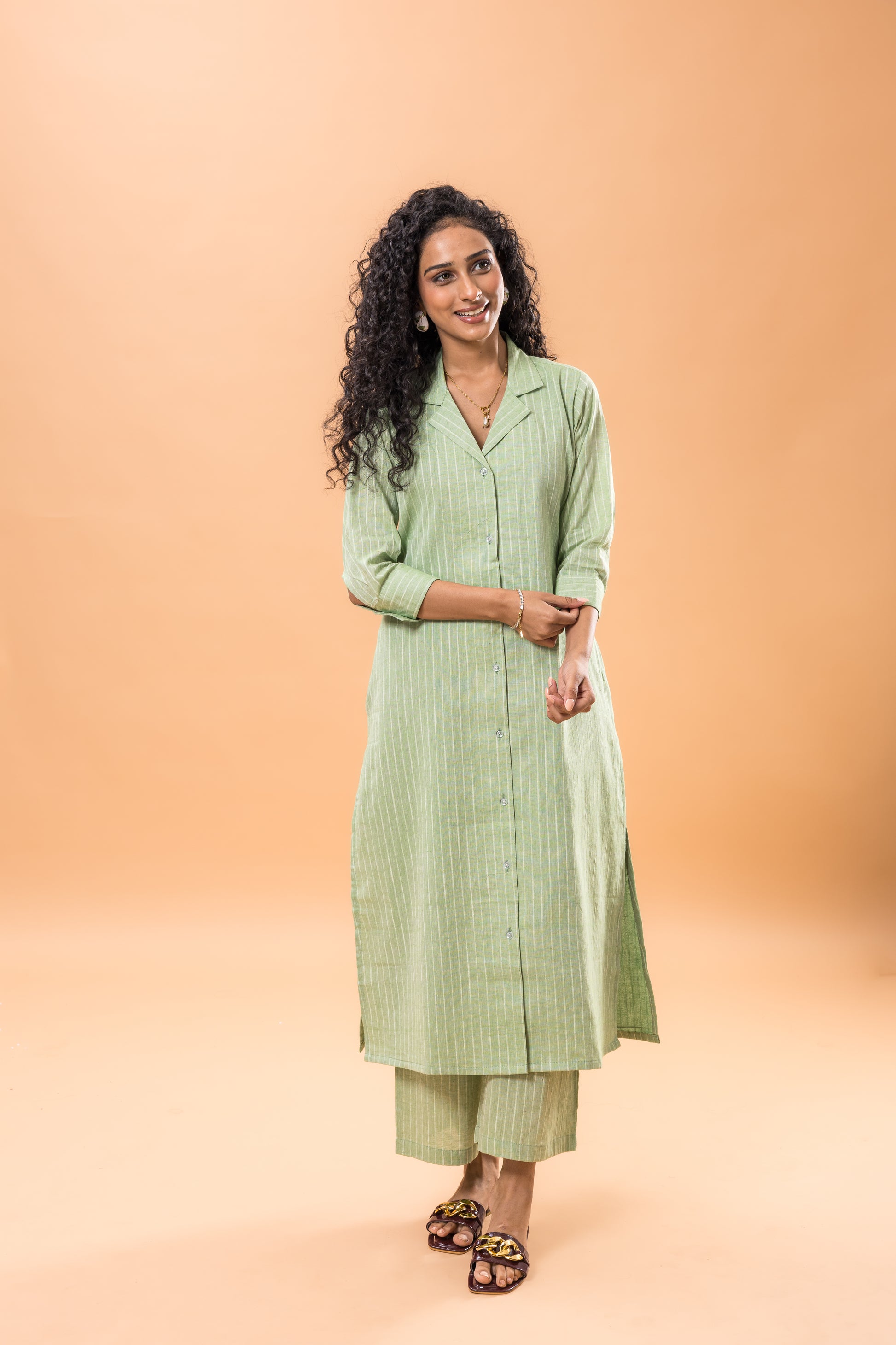Pure Cotton Green collared kurta pant set